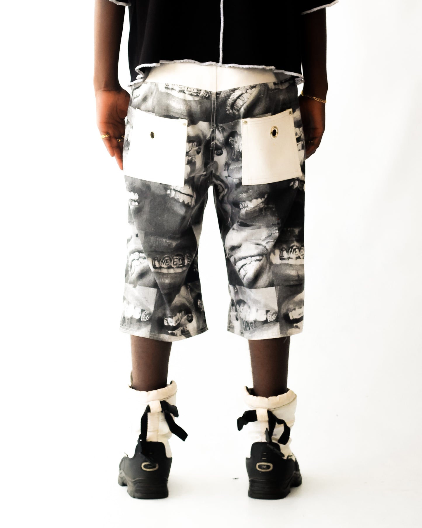 ©© „GRILLZ JORTS"