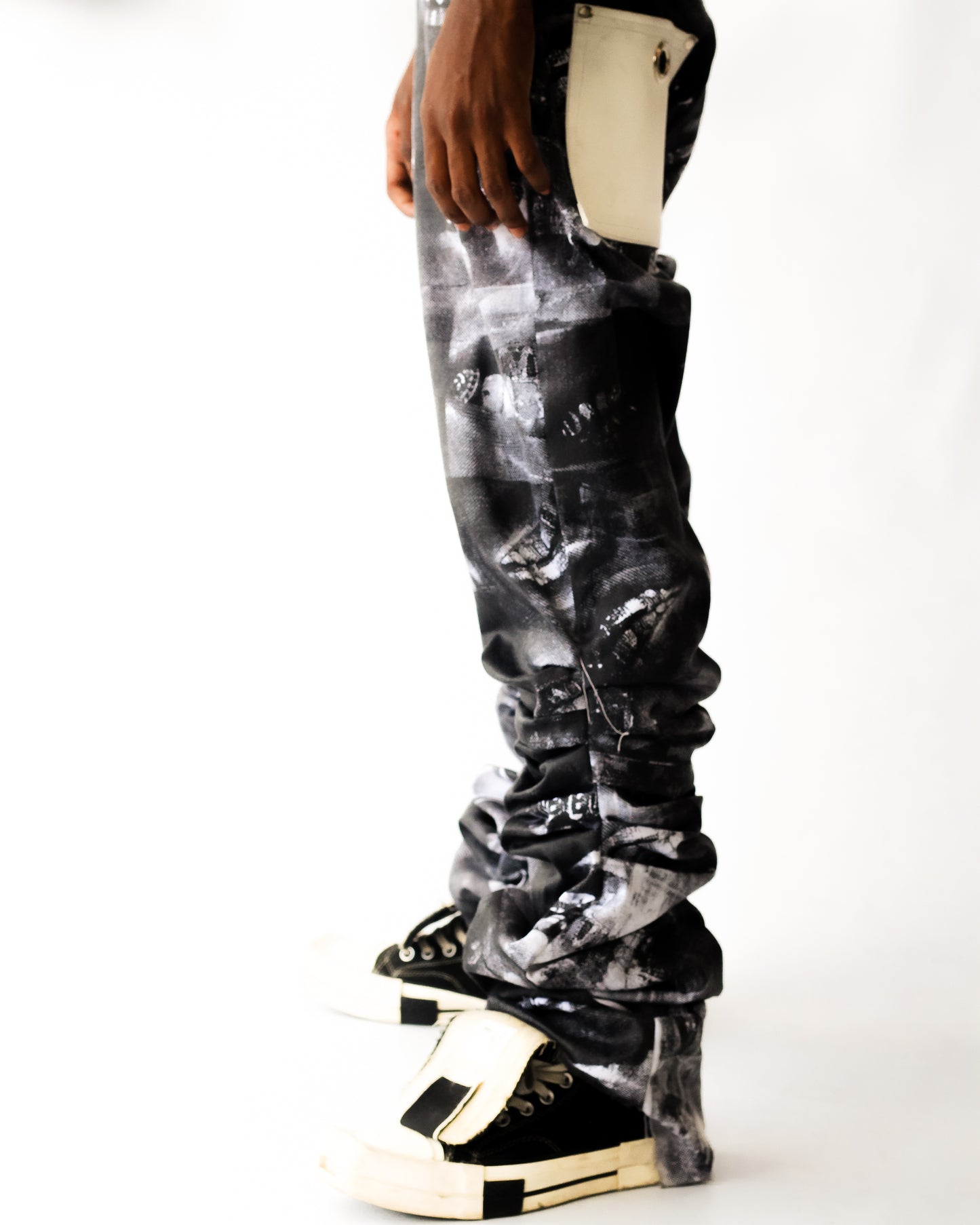 ©© „GRILLZ STACKED TROUSER"